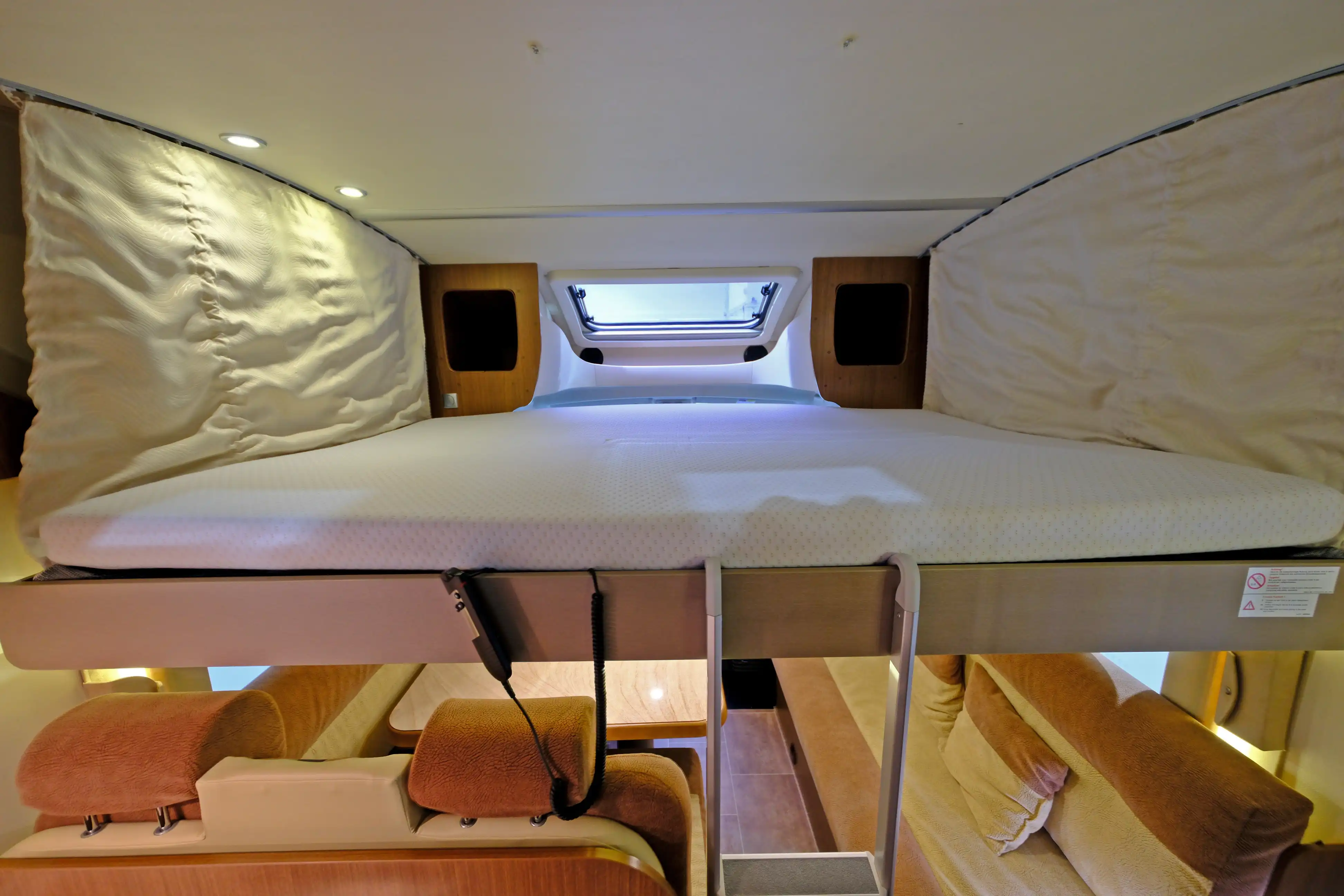 BUERSTNER Ixeo Plus 875 IT - Ansicht 11